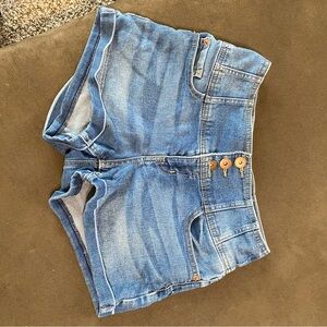 Stylish Blue Denim Women's Shorts